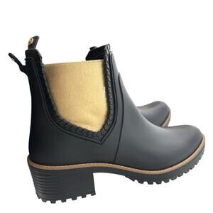 NWOT! Jack Rogers Shoes Sallie Chelsea Ankle Boots